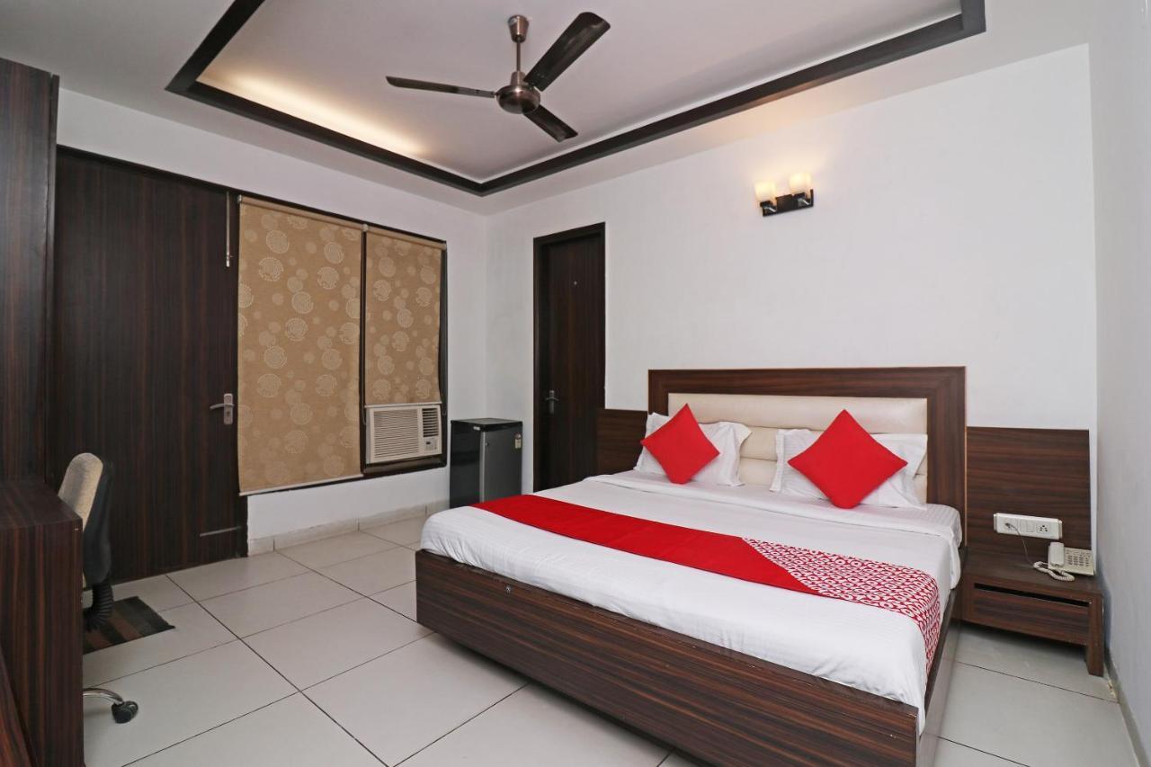 Wonderland Inn Near Aravali Biodiversity Park Gurgaon Exterior foto